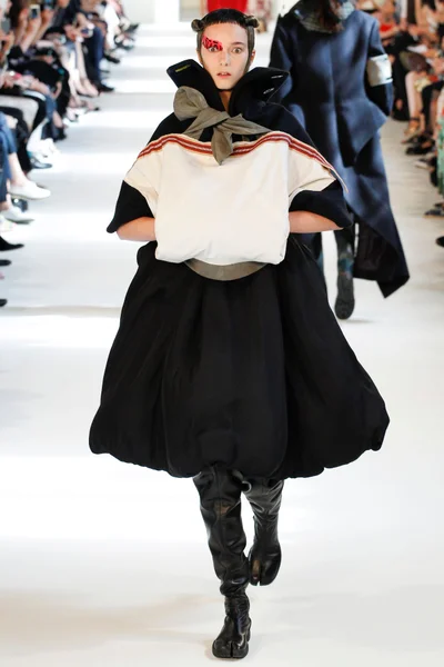 Look 4